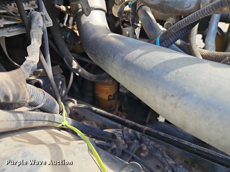 image for item EO7200 2009 GMC C7500 utility / service truck