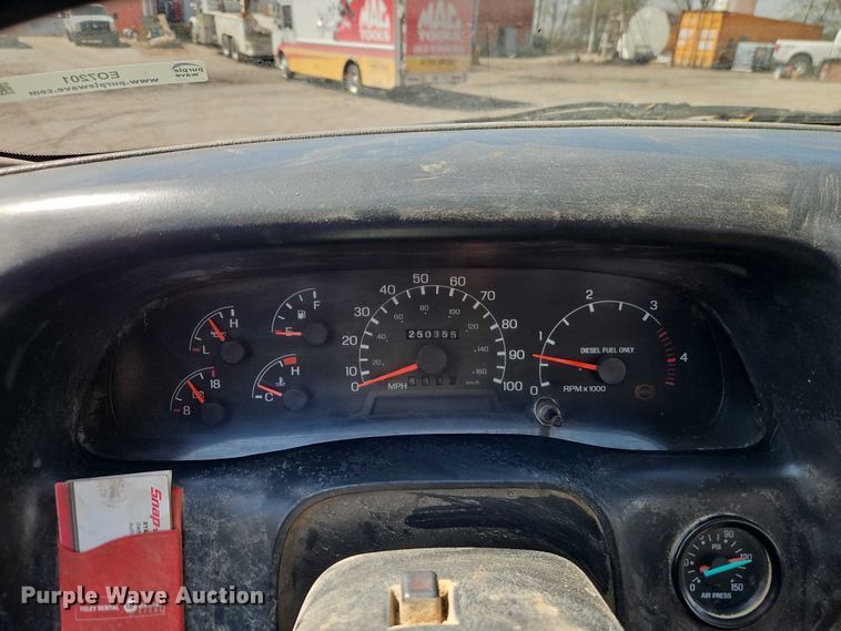 image for item EO7201 2004 Ford F750 Super Duty utility / service truck