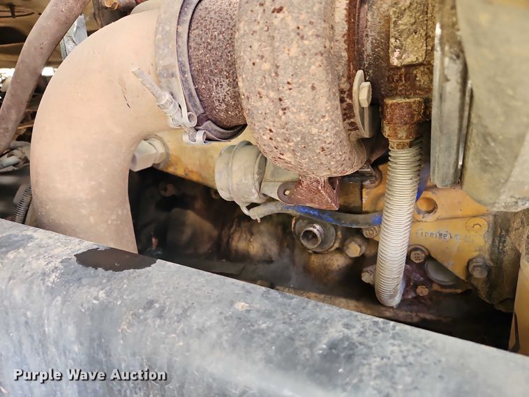 image for item EO7201 2004 Ford F750 Super Duty utility / service truck