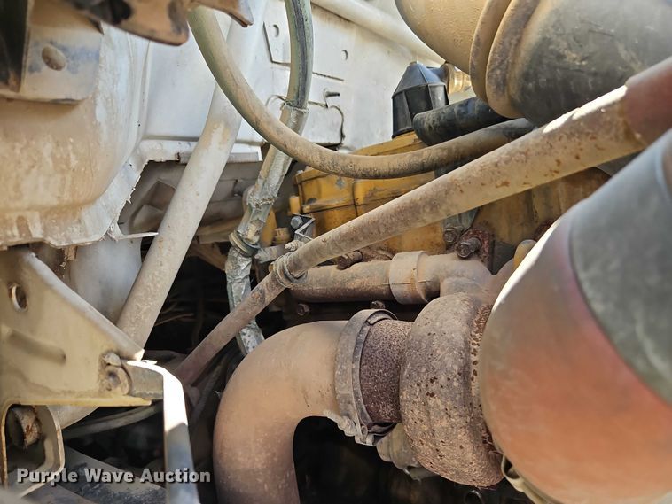 image for item EO7201 2004 Ford F750 Super Duty utility / service truck