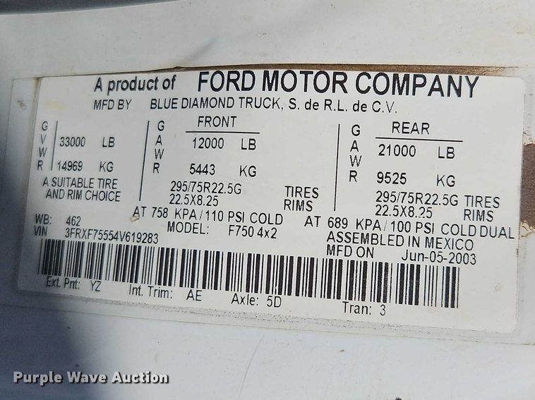 image for item EO7201 2004 Ford F750 Super Duty utility / service truck