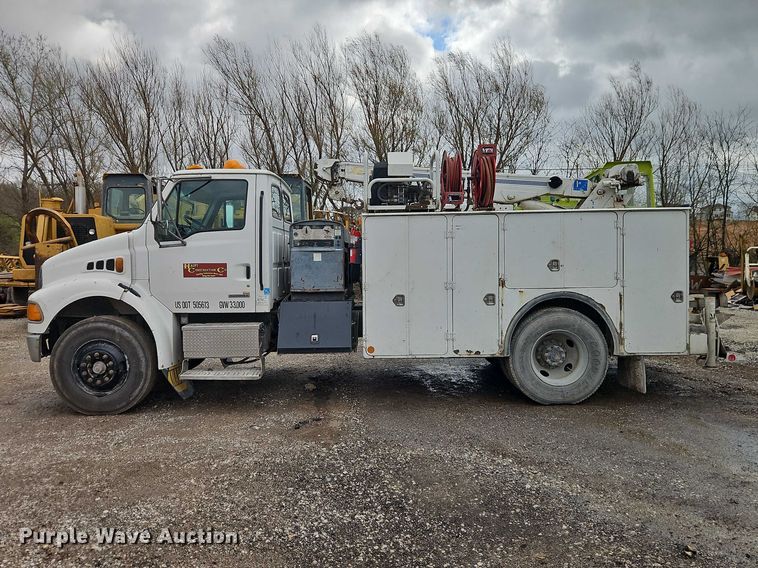 image for item EO7202 2001 Sterling Acterra utility / service truck
