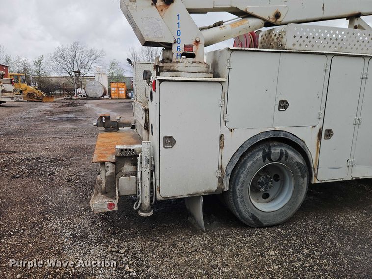 image for item EO7202 2001 Sterling Acterra utility / service truck