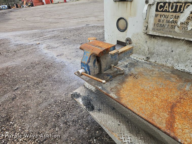 image for item EO7202 2001 Sterling Acterra utility / service truck