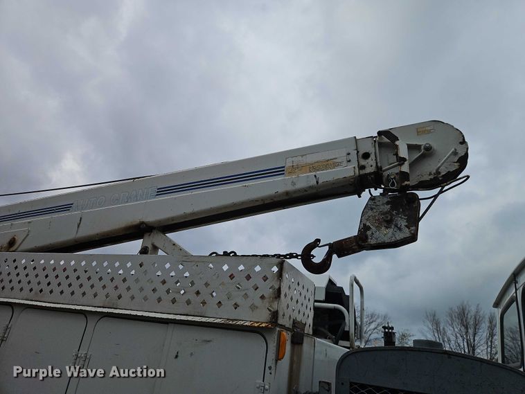 image for item EO7202 2001 Sterling Acterra utility / service truck