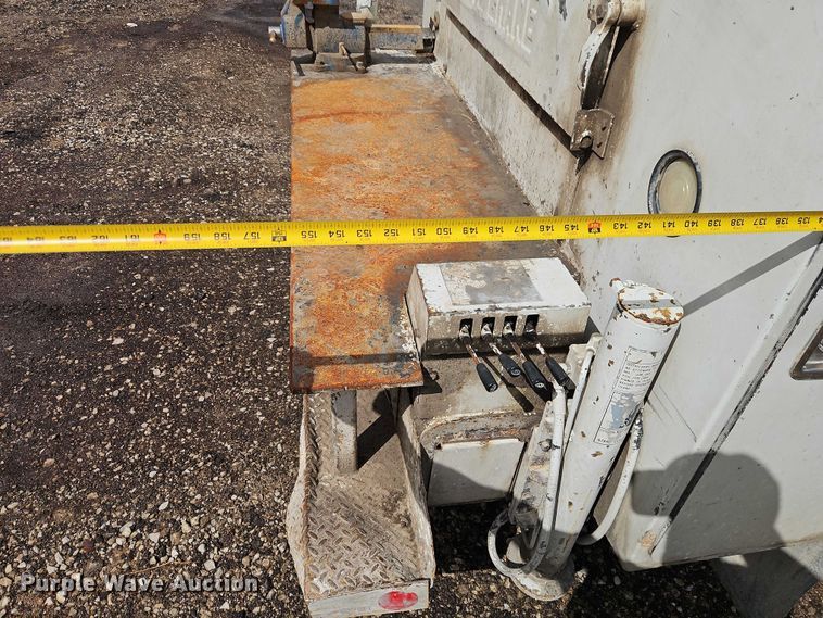 image for item EO7202 2001 Sterling Acterra utility / service truck