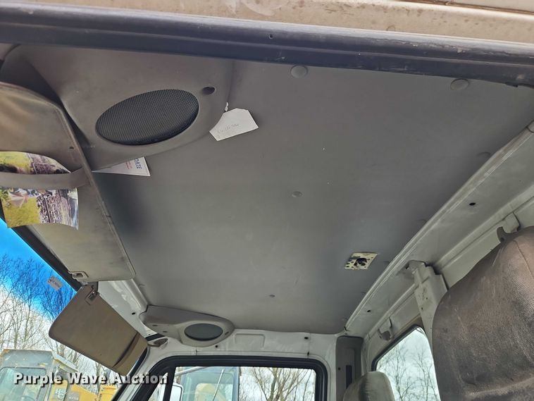 image for item EO7202 2001 Sterling Acterra utility / service truck