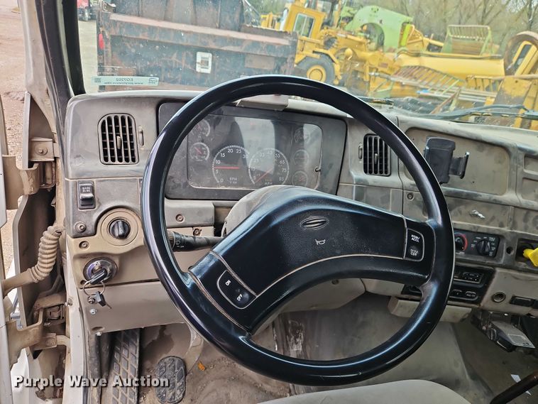 image for item EO7202 2001 Sterling Acterra utility / service truck