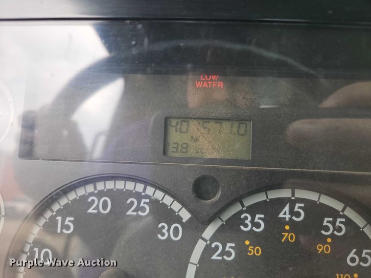 image for item EO7202 2001 Sterling Acterra utility / service truck