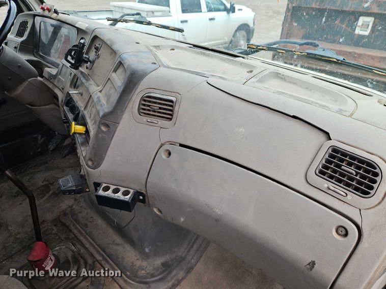 image for item EO7202 2001 Sterling Acterra utility / service truck