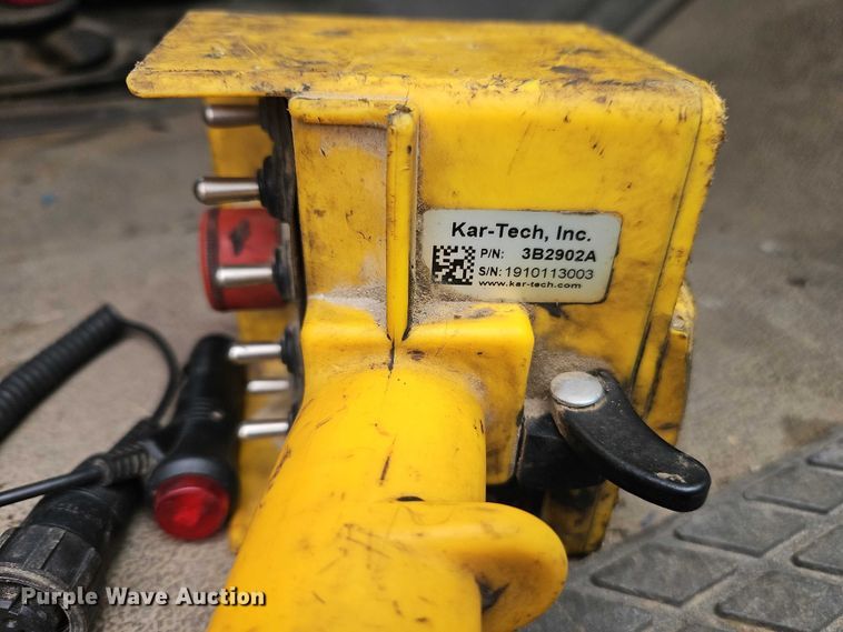 image for item EO7202 2001 Sterling Acterra utility / service truck