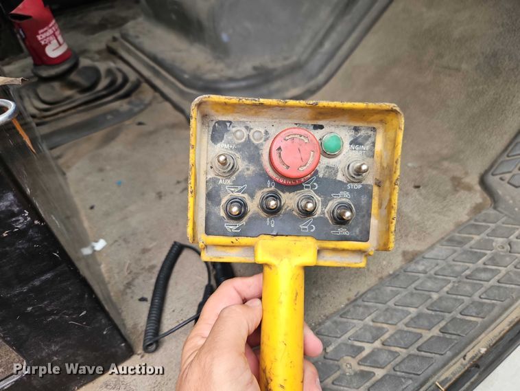 image for item EO7202 2001 Sterling Acterra utility / service truck