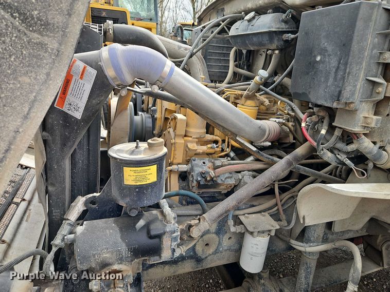 image for item EO7202 2001 Sterling Acterra utility / service truck