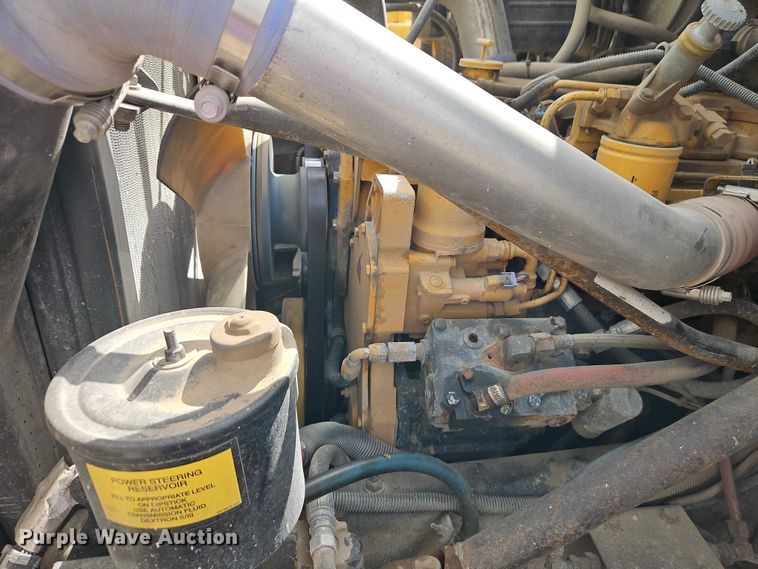 image for item EO7202 2001 Sterling Acterra utility / service truck