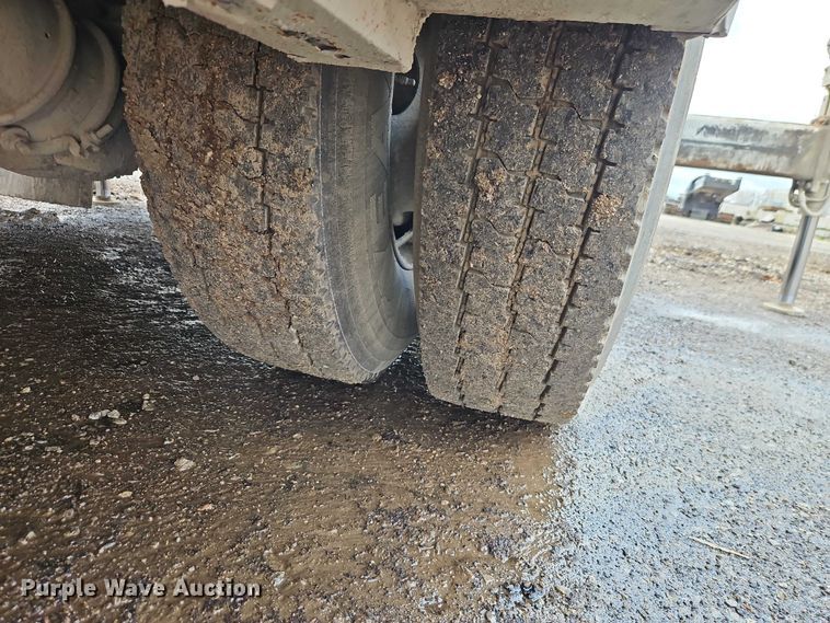 image for item EO7202 2001 Sterling Acterra utility / service truck