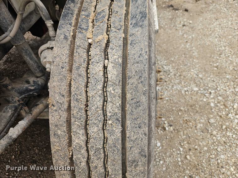 image for item EO7202 2001 Sterling Acterra utility / service truck