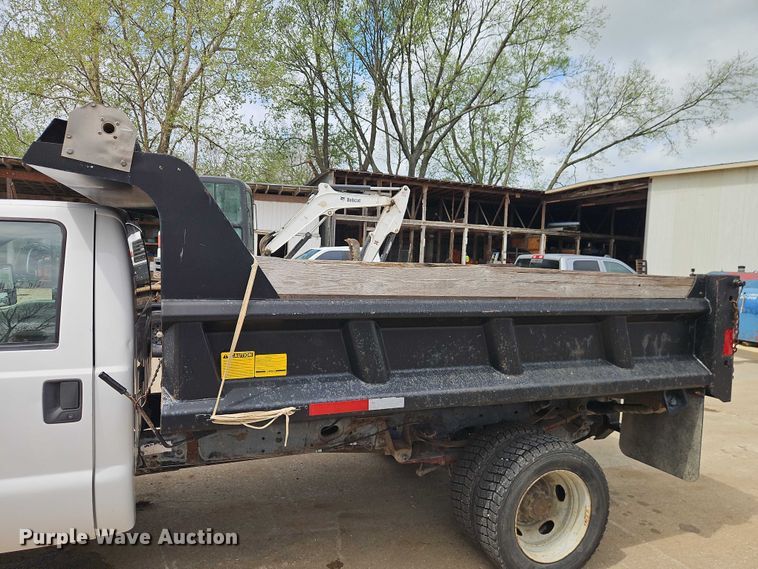 image for item EO7237 2008 Ford F550 Super Duty dump truck