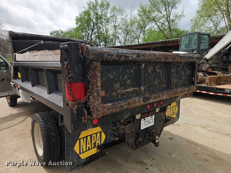 image for item EO7237 2008 Ford F550 Super Duty dump truck