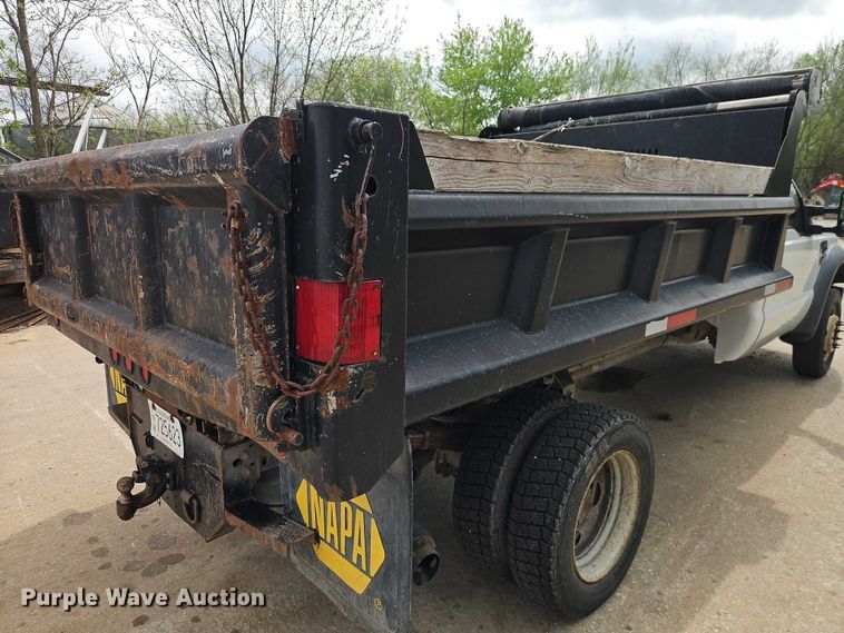 image for item EO7237 2008 Ford F550 Super Duty dump truck