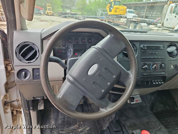 image for item EO7237 2008 Ford F550 Super Duty dump truck