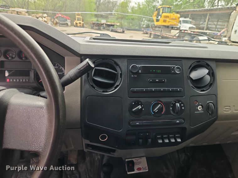 image for item EO7237 2008 Ford F550 Super Duty dump truck