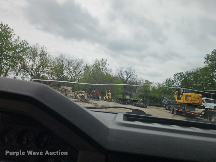 image for item EO7237 2008 Ford F550 Super Duty dump truck