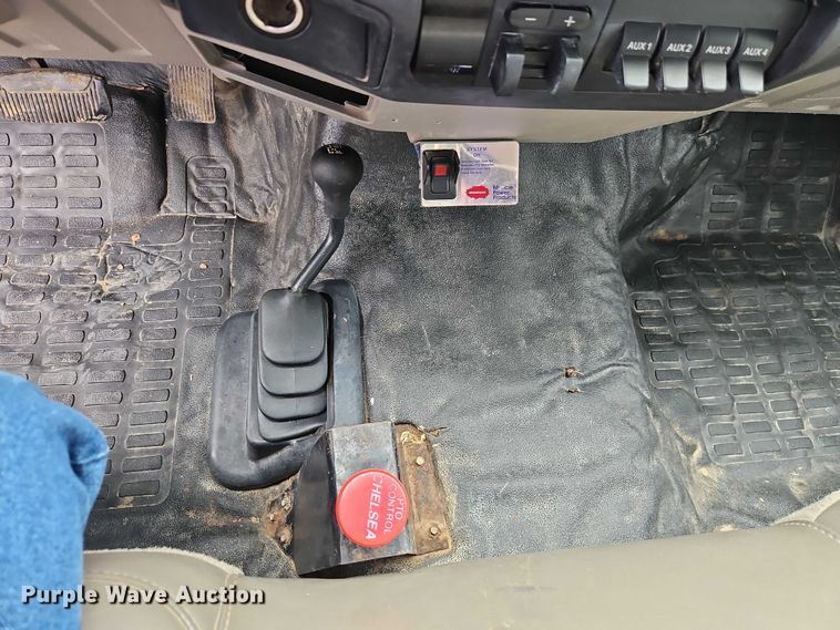 image for item EO7237 2008 Ford F550 Super Duty dump truck