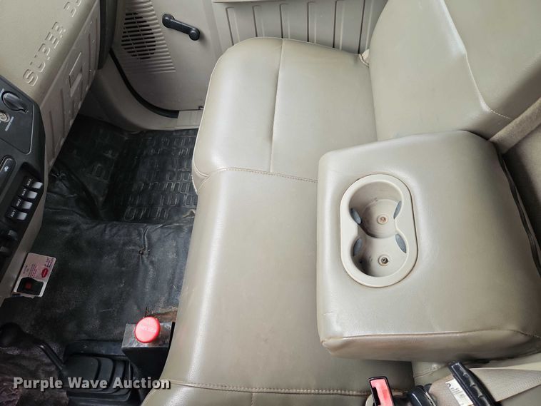 image for item EO7237 2008 Ford F550 Super Duty dump truck