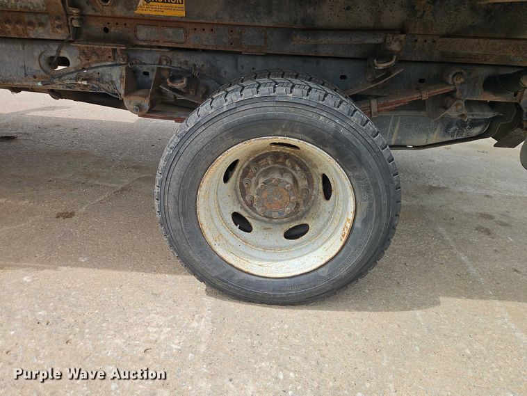 image for item EO7237 2008 Ford F550 Super Duty dump truck