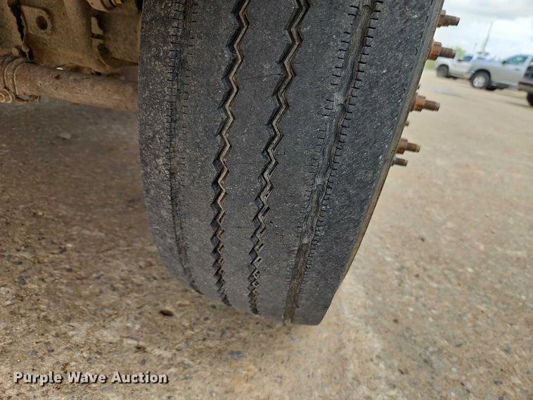 image for item EO7237 2008 Ford F550 Super Duty dump truck