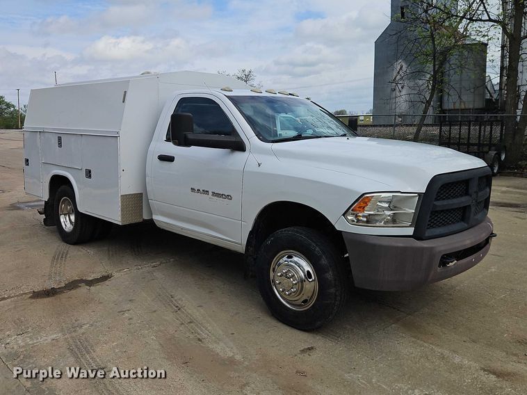 image for item EO7238 2013 RAM 3500 utility bed pickup truck