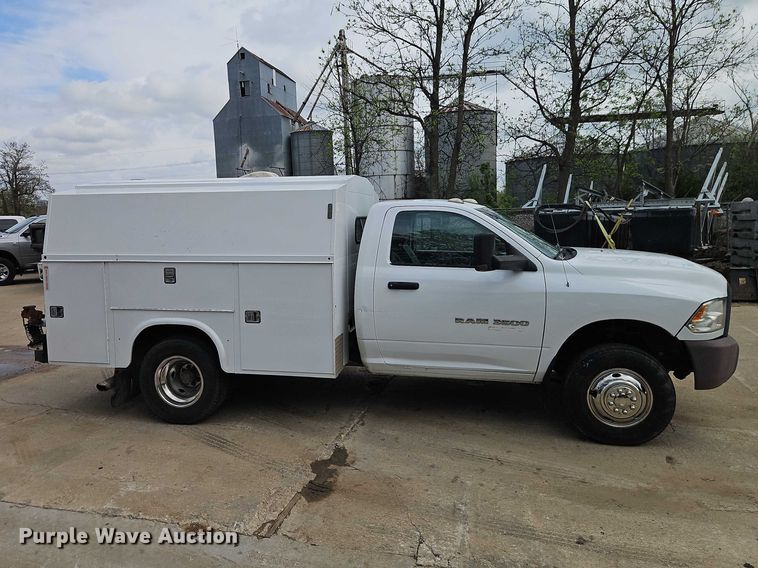 image for item EO7238 2013 RAM 3500 utility bed pickup truck