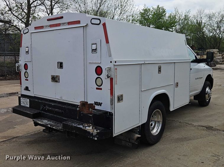 image for item EO7238 2013 RAM 3500 utility bed pickup truck
