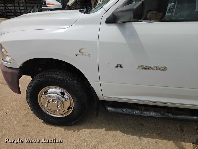 image for item EO7238 2013 RAM 3500 utility bed pickup truck