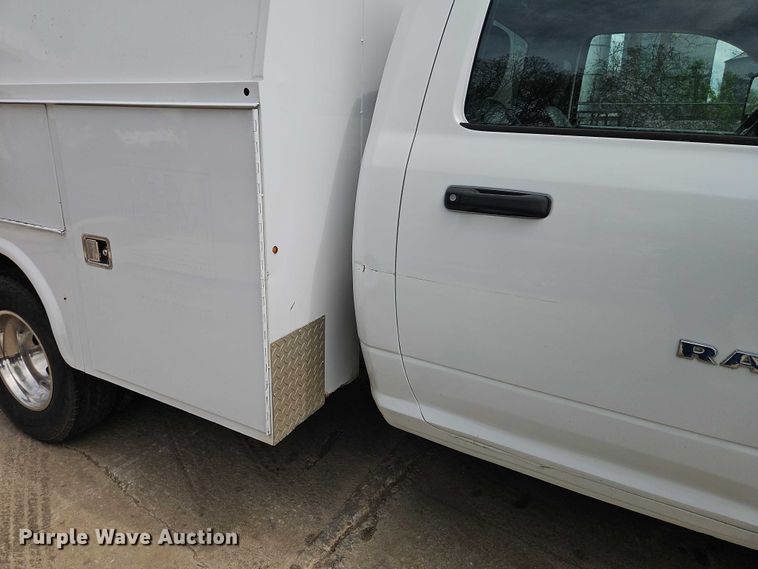 image for item EO7238 2013 RAM 3500 utility bed pickup truck