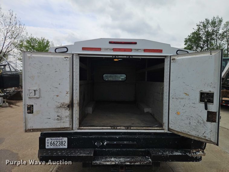 image for item EO7238 2013 RAM 3500 utility bed pickup truck
