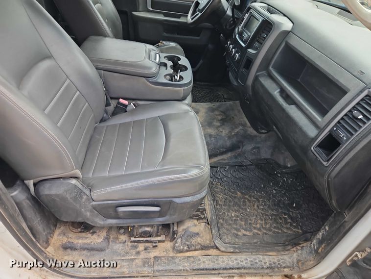 image for item EO7238 2013 RAM 3500 utility bed pickup truck