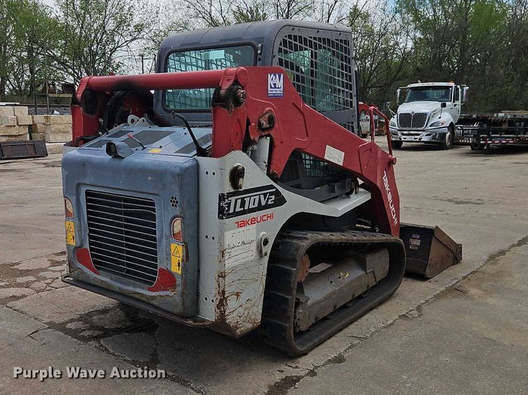 image for item EO7240 2017 Takeuchi TL10V2 tracked skid steer loader