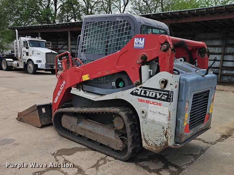 image for item EO7240 2017 Takeuchi TL10V2 tracked skid steer loader