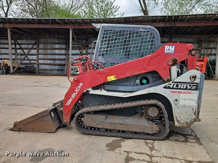 image for item EO7240 2017 Takeuchi TL10V2 tracked skid steer loader