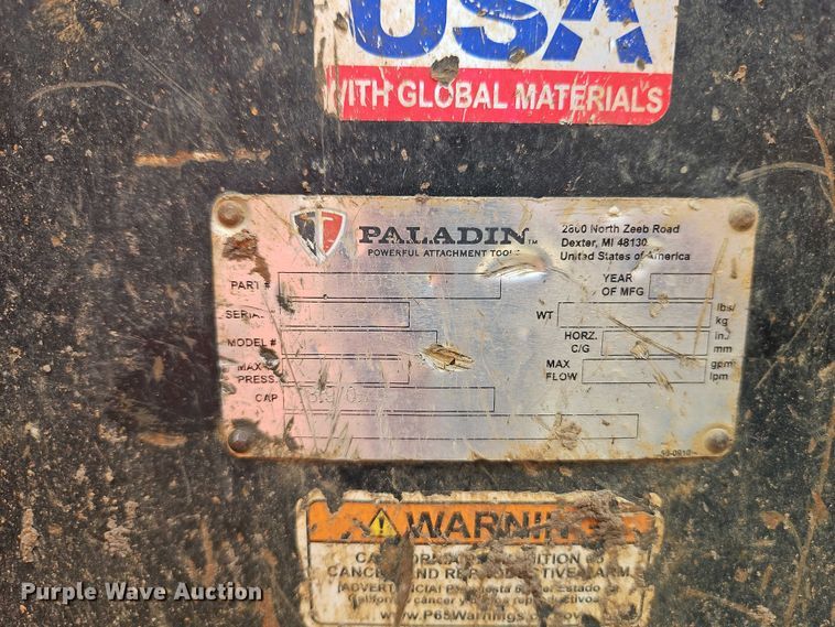 image for item EO7240 2017 Takeuchi TL10V2 tracked skid steer loader