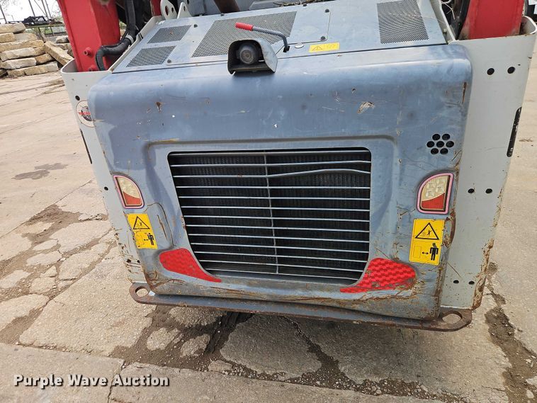 image for item EO7240 2017 Takeuchi TL10V2 tracked skid steer loader