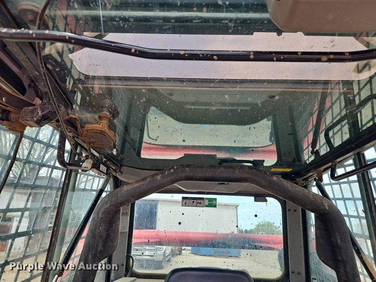 image for item EO7240 2017 Takeuchi TL10V2 tracked skid steer loader