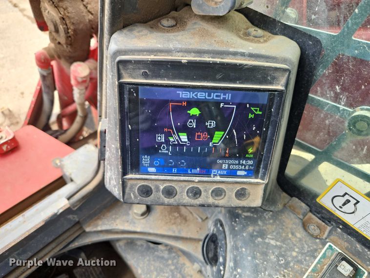 image for item EO7240 2017 Takeuchi TL10V2 tracked skid steer loader