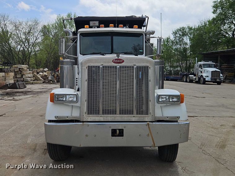 image for item EO7241 1991 Peterbilt 379 dump truck