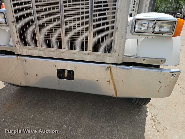 image for item EO7241 1991 Peterbilt 379 dump truck