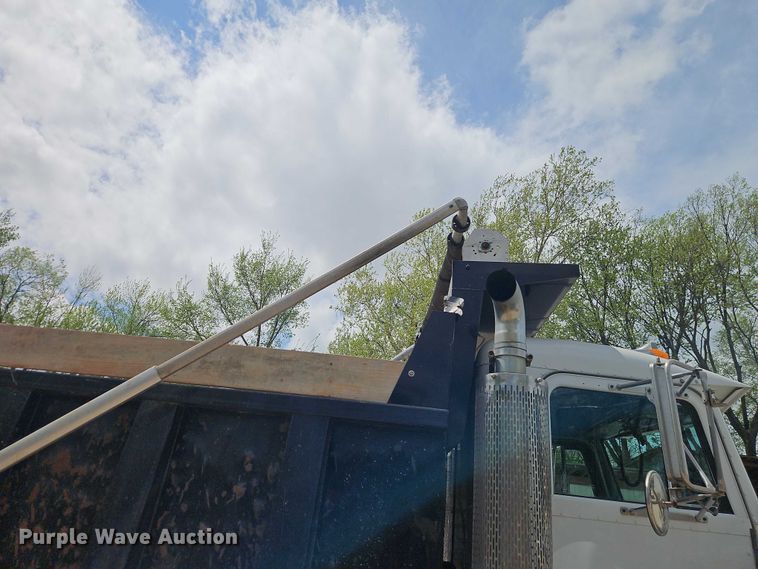 image for item EO7241 1991 Peterbilt 379 dump truck