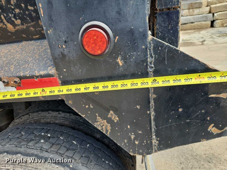 image for item EO7241 1991 Peterbilt 379 dump truck