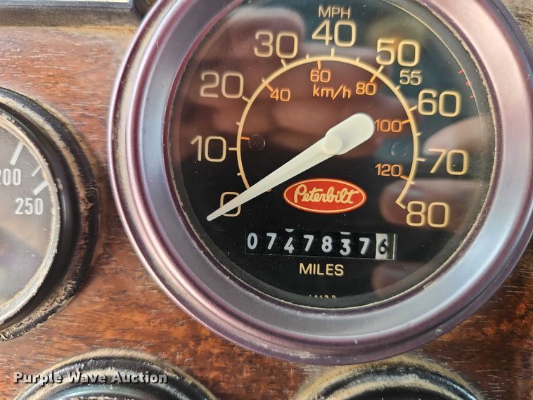 image for item EO7241 1991 Peterbilt 379 dump truck