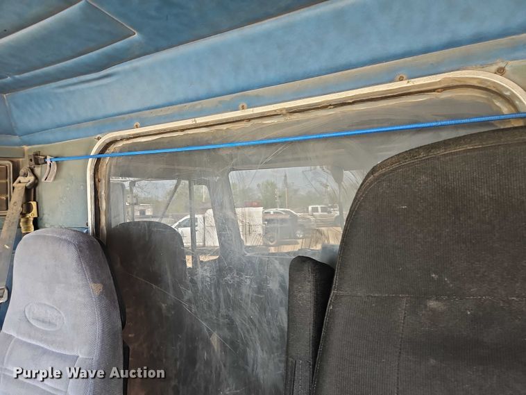 image for item EO7241 1991 Peterbilt 379 dump truck